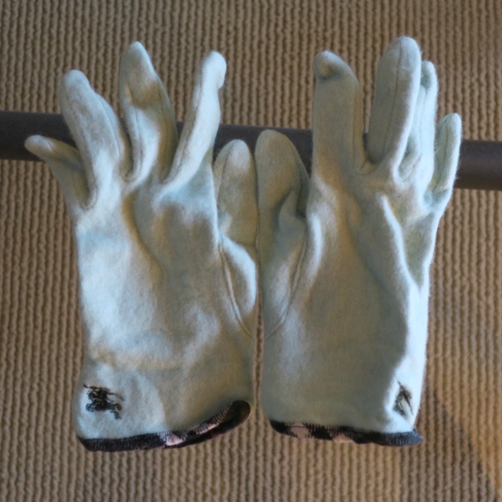 Burberry Blue Label gloves